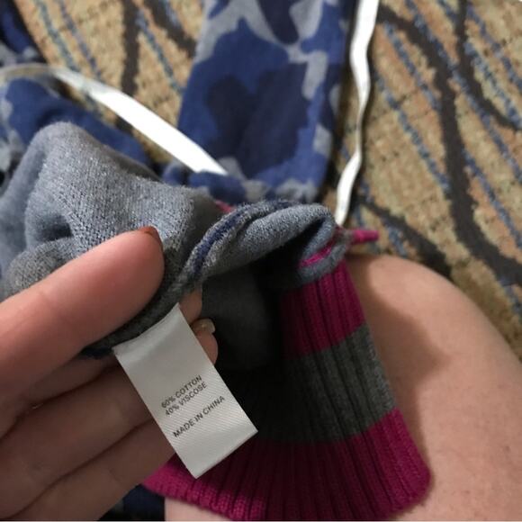 Jamison blue camouflage pullover with hot pink stripe size medium - Picture 5 of 6